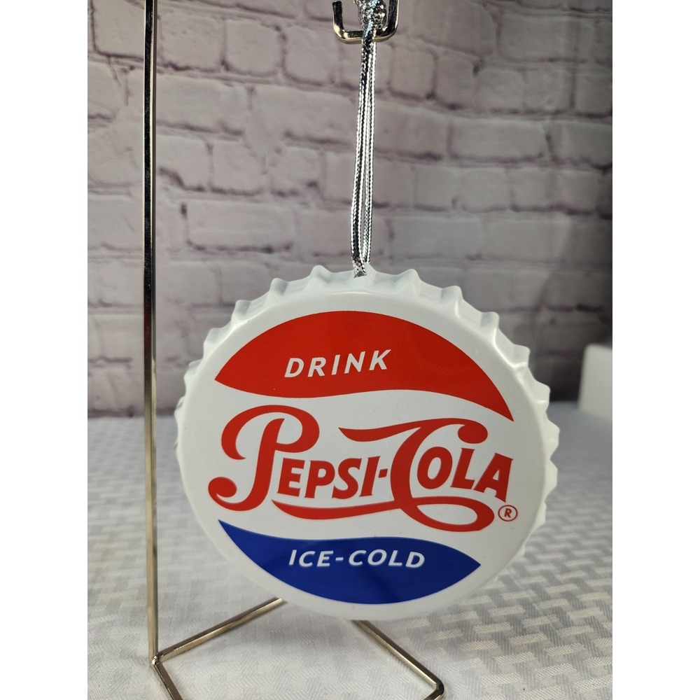 Retro Pepsi Metal Bottle Cap Wall‎ Decor – White Novelty Bar Sign –Ornament 5"